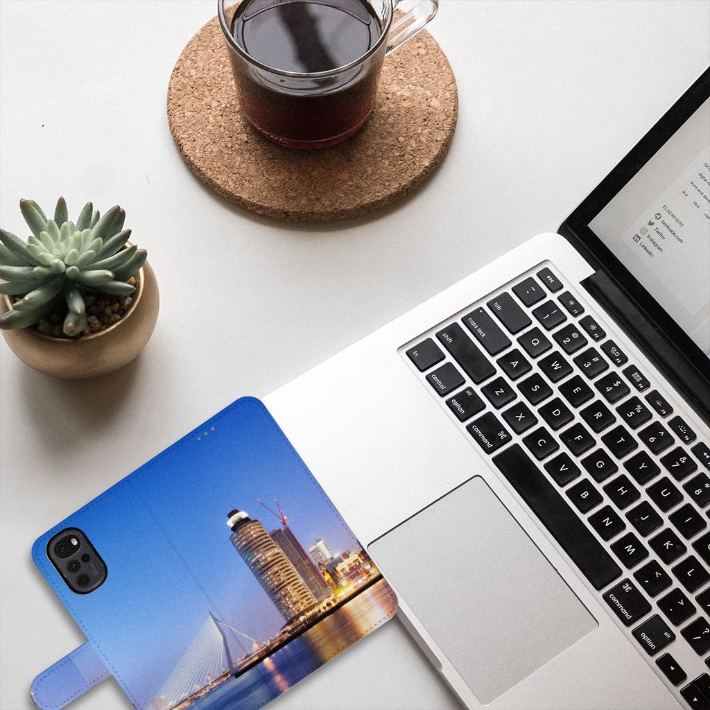 Motorola Moto G22 Flip Cover Rotterdam