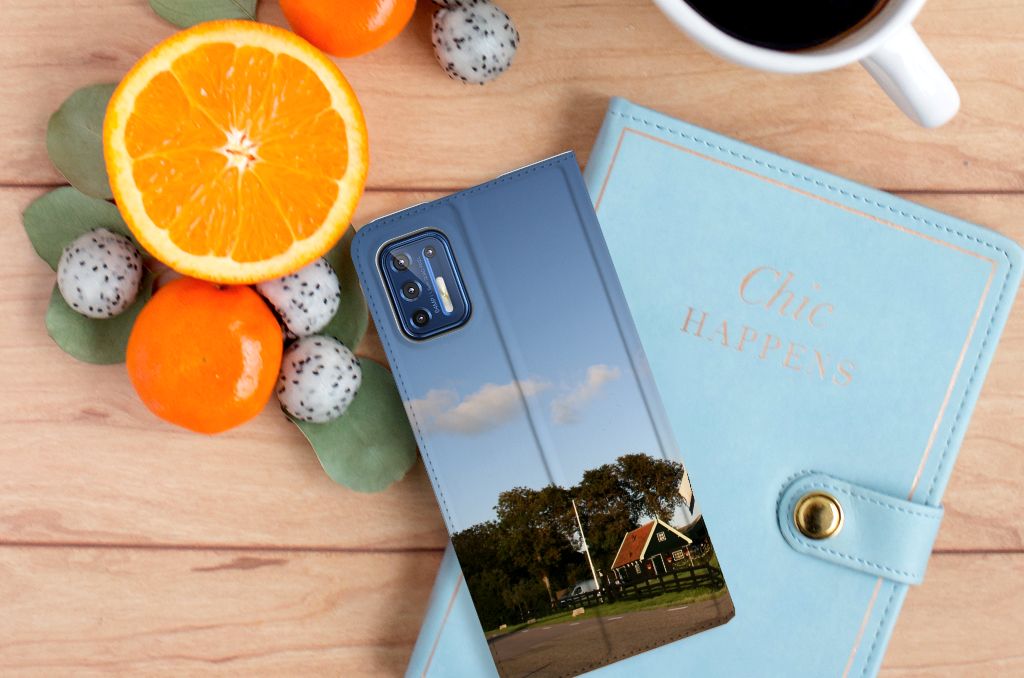 Motorola Moto G9 Plus Book Cover Molen - B2C Telecom