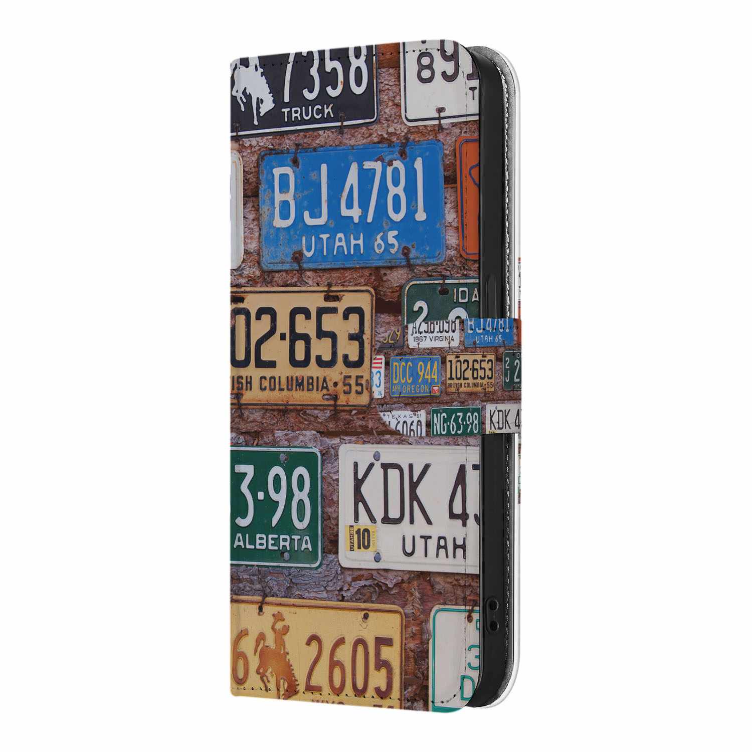 iPhone 16e Telefoonhoesje met foto Kentekenplaten met kleurrijke collage van verschillende Amerikaanse kentekenplaten.