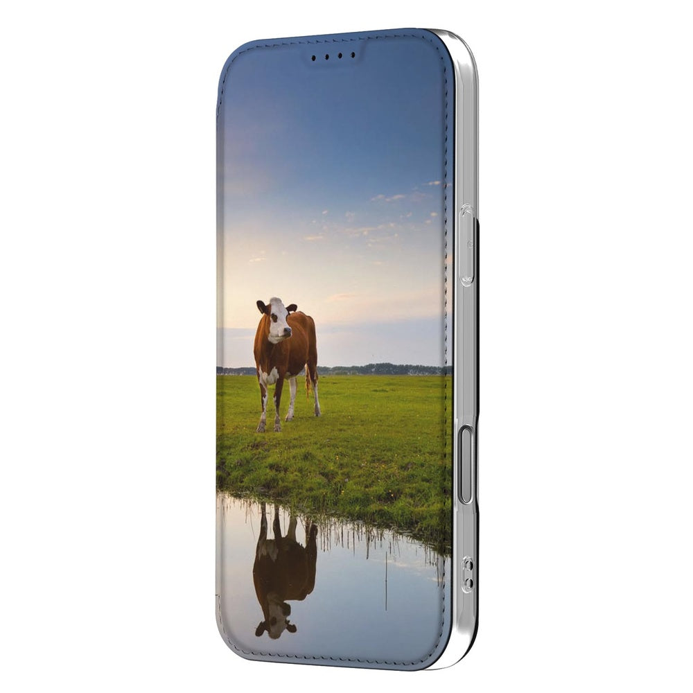 Telefoonhoesje Apple iPhone 17 Pro Max Koe bookcase koe zonsondergang weide reflectie