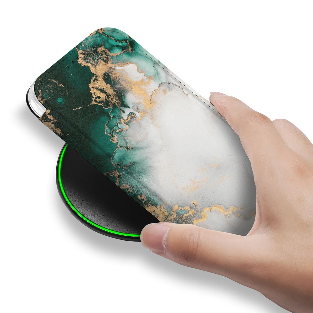 Book Cover Apple iPhone 17 Pro Marmer Groen design marble green charging view