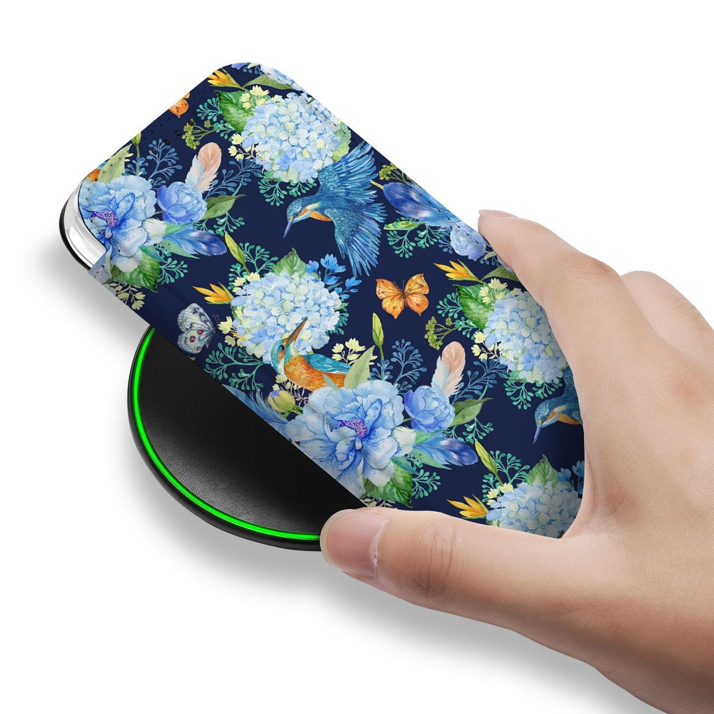Flip Style Cover Apple iPhone 17 IJsvogel bloemen ontwerp hand aanzicht