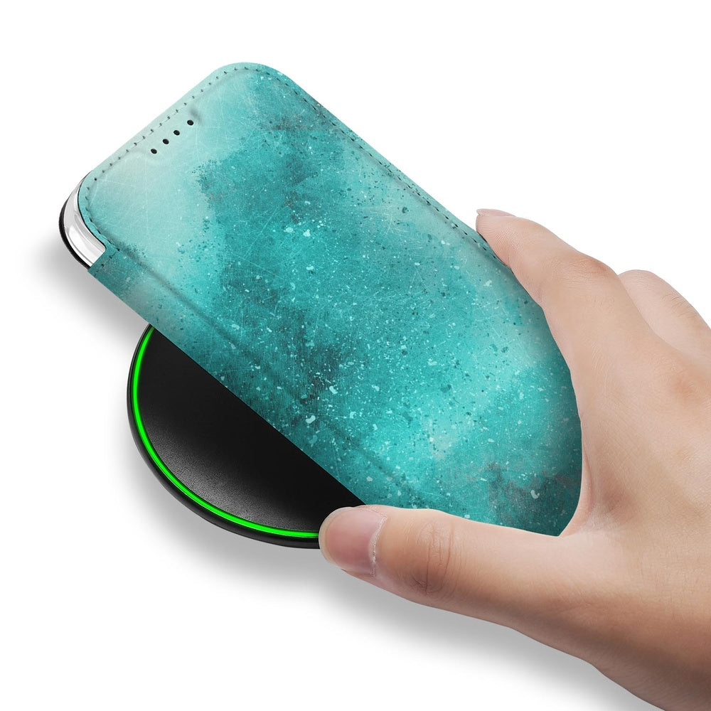 Telefoonhoesje met magneet Apple iPhone 17 Painting Blue boekhoes aanzicht hand