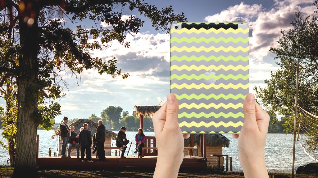Apple iPad 9.7 2018 | 2017 Hippe Hoes Waves Yellow