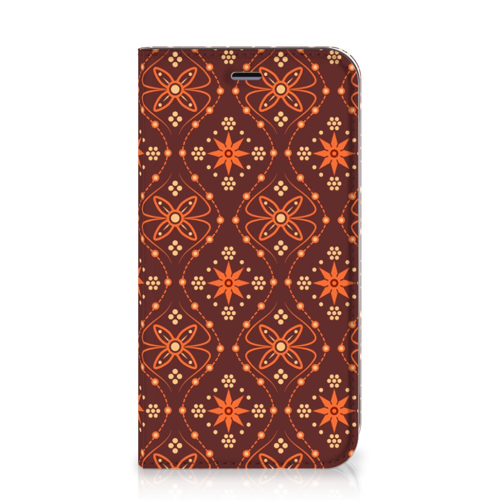 Apple iPhone 11 Hoesje met Magneet Batik Brown