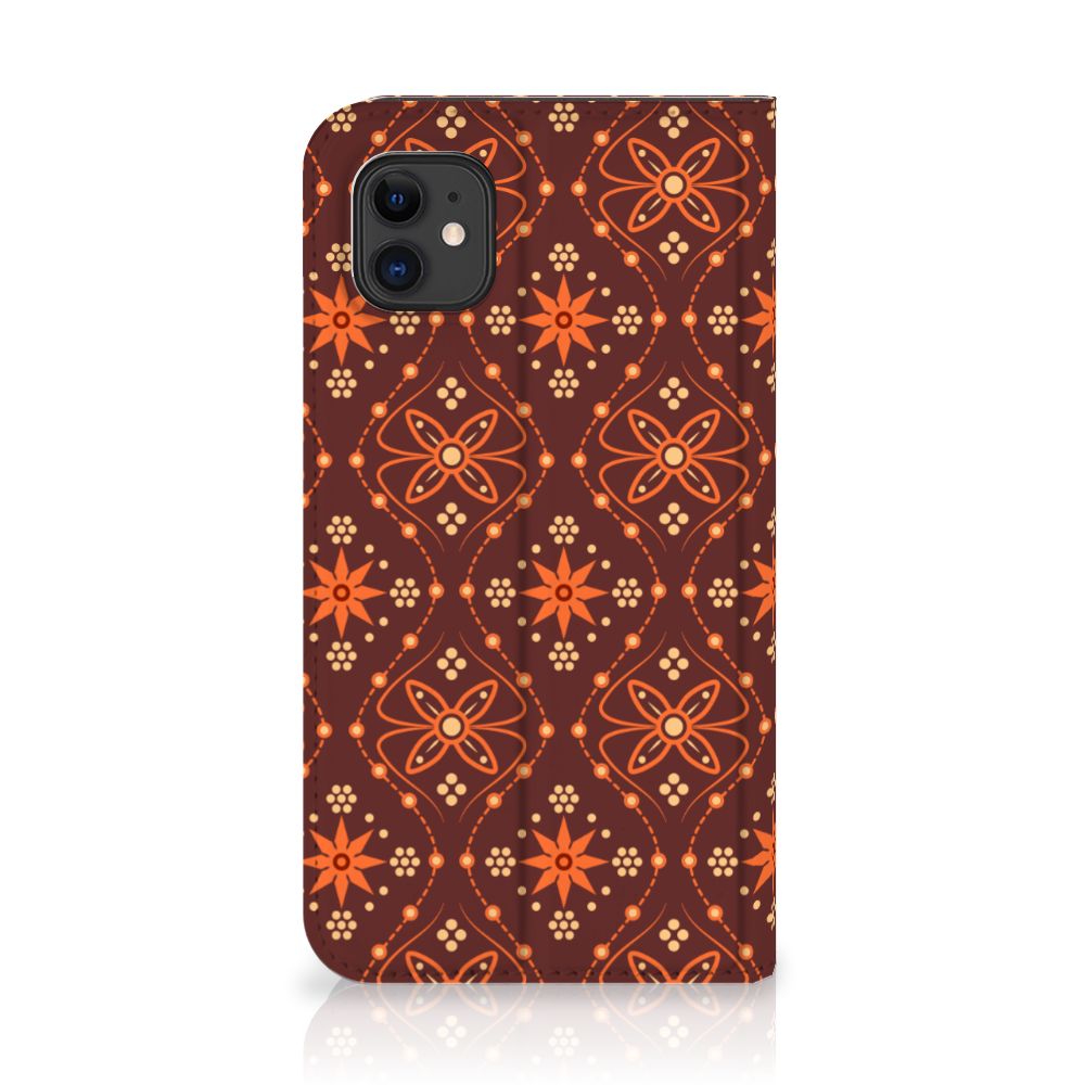 Apple iPhone 11 Hoesje met Magneet Batik Brown