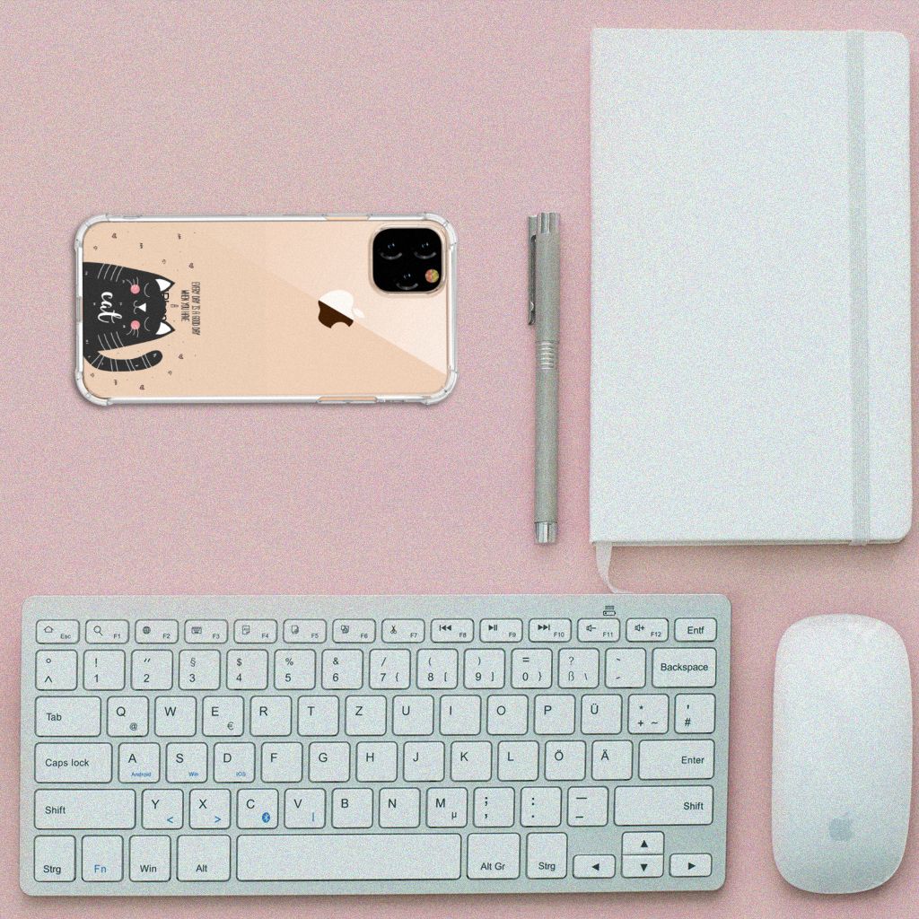 Apple iPhone 11 Pro Max Stevig Bumper Hoesje Cat Good Day bovenaanzicht laptop toetsenbord notitieboek pen muis