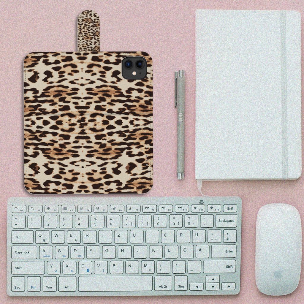 Apple iPhone 11 Telefoonhoesje met Pasjes Leopard