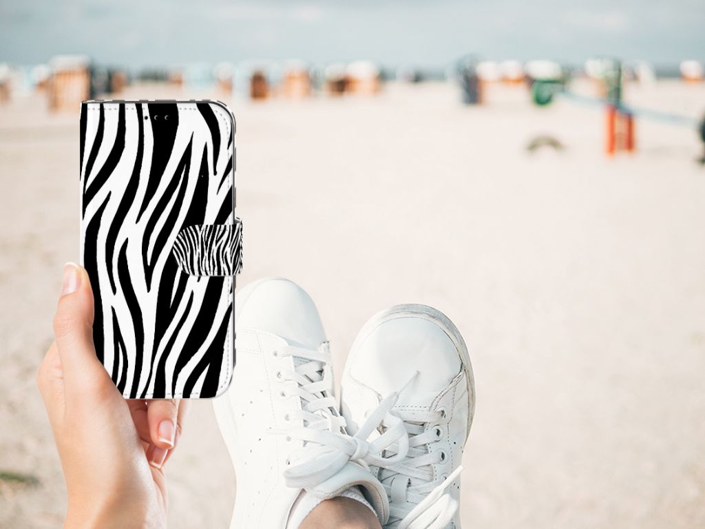 Apple iPhone 11 Telefoonhoesje met Pasjes Zebra