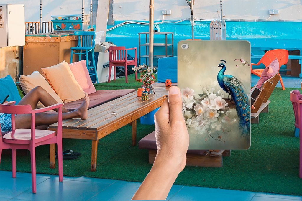 Back Case voor Apple iPad Mini 4 | Mini 5 (2019) Vintage Pauwen handgehouden woonkamer outdoor