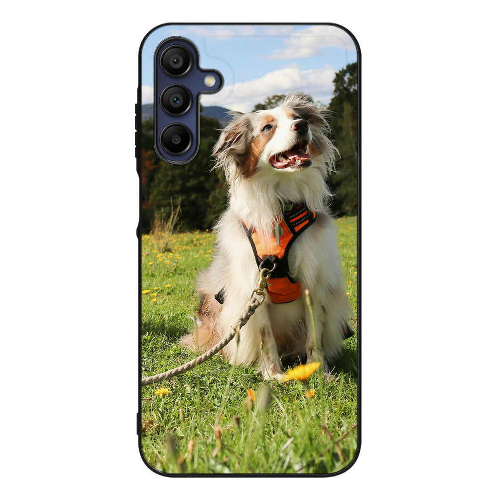 Back Cover Samsung Galaxy A15 – Eigen Ontwerp met afbeelding van een hond in een weiland.