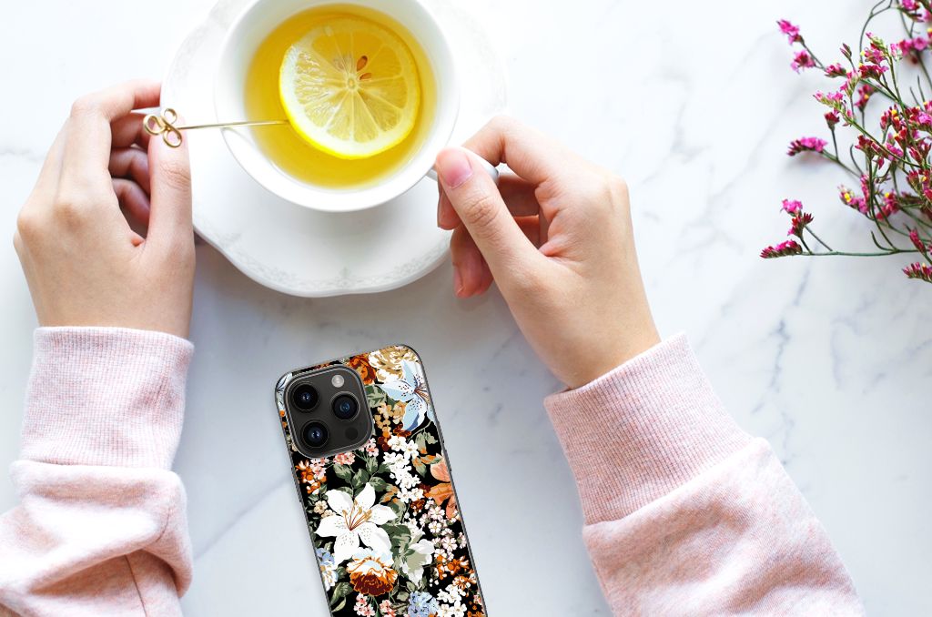 Bloemen Hoesje voor iPhone 15 Pro Dark Flowers B2C Telecom