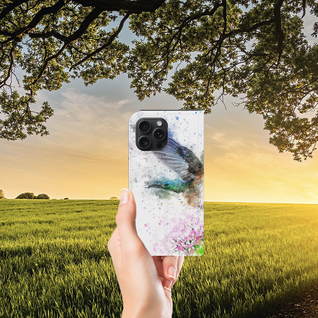 Bookcase iPhone 15 Pro Max Vogel met kleurrijke vogel en bloemen, perfect voor stijl en bescherming 🌸.