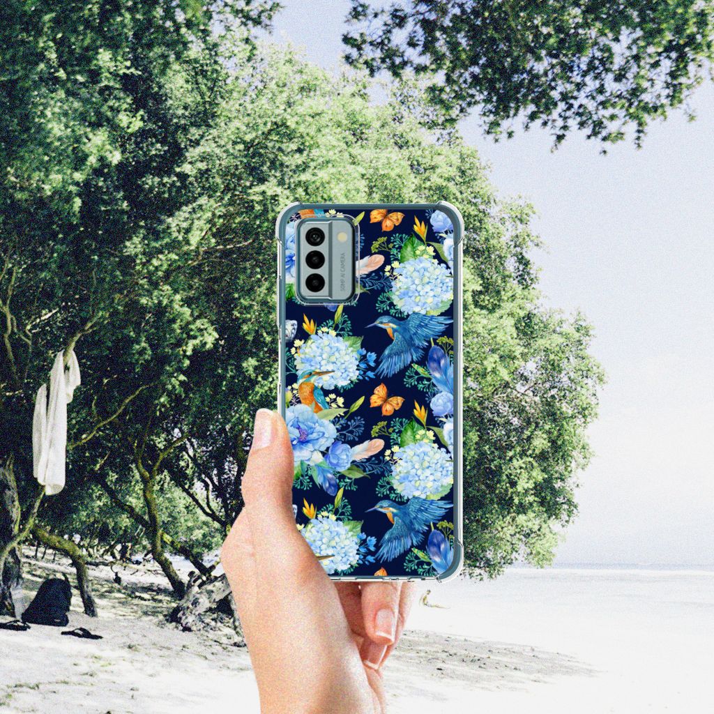 Nokia G22 Case Anti-shock IJsvogel bloemen design hand aanzicht