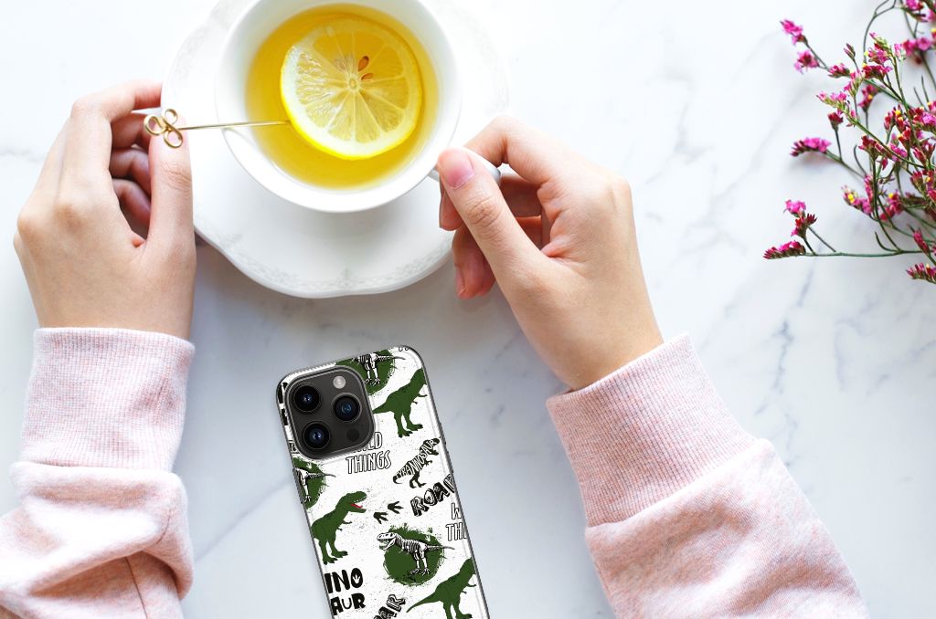 Dierenprint Telefoonhoesje voor iPhone 15 Pro Dinosaurus dino print handen theekop