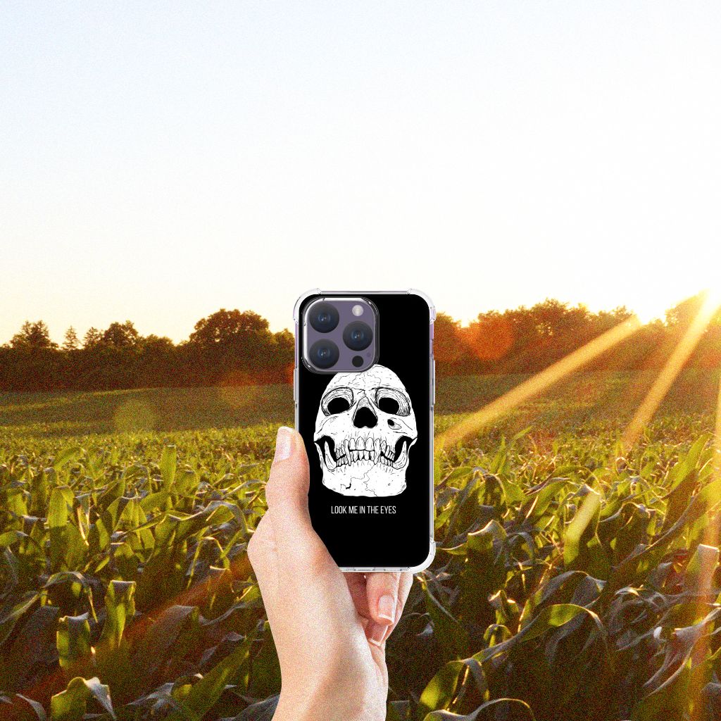 Extreme Case iPhone 15 Pro Skull Eyes achterkant veld zonlicht