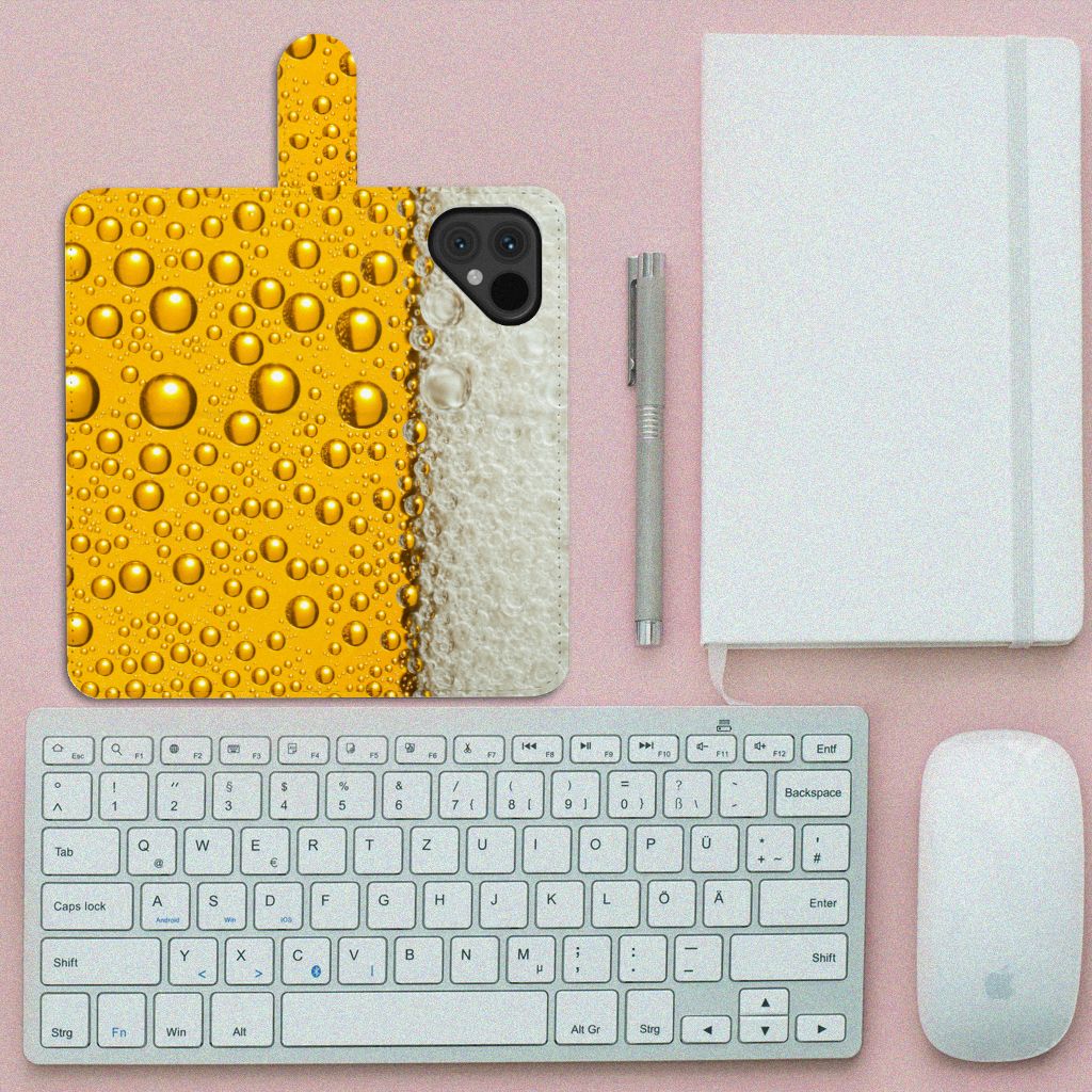 Fairphone 5 Book Cover Bier bier print design close up