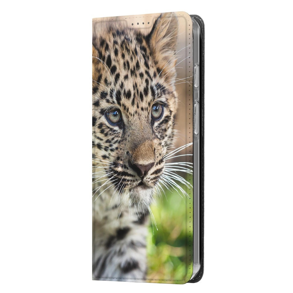 Google Pixel 10 | Pixel 10 Pro Standcase Hoesje Baby Luipaard luipaard standcase zijaanzicht