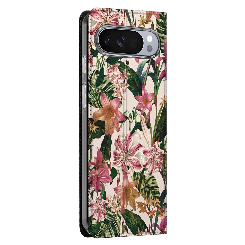 Google Pixel 10 | Pixel 10 Pro Standcase Hoesje Flowers met een bloemenrijk design en kunstleer afwerking