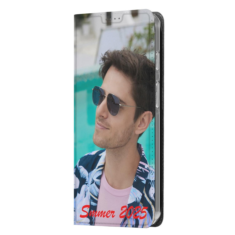 Google Pixel 10 / 10 Pro Slim Stand Case Hoesje Maken met Foto Compact & Uniek man met zonnebril summer 2025 aanzicht