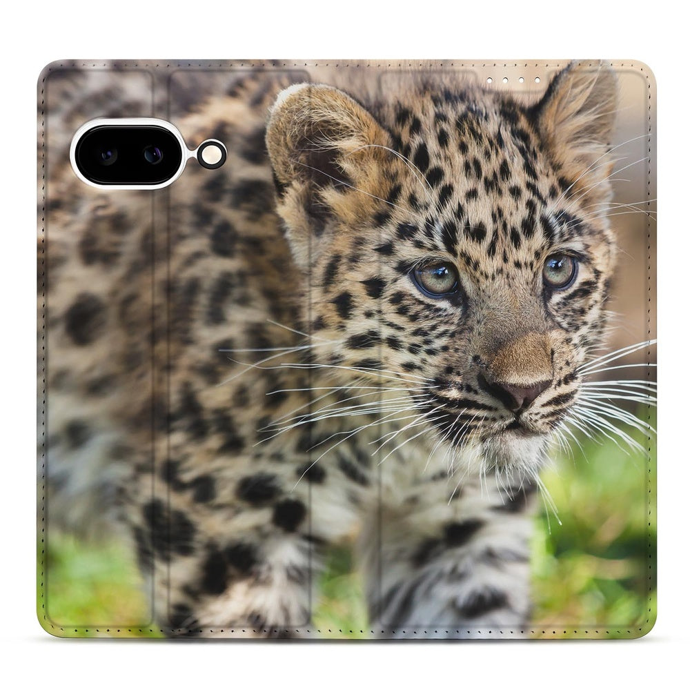 Google Pixel 9a Smart Cover Hoesje Baby Luipaard baby luipaard design voorkant