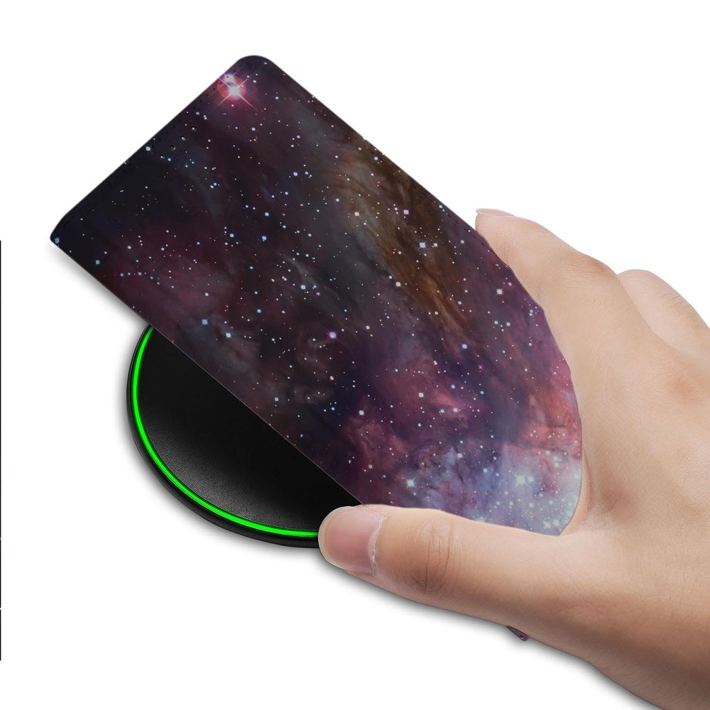 Book Case Google Pixel 9a Galaxy hoesje sterrenstof design hand aanzicht