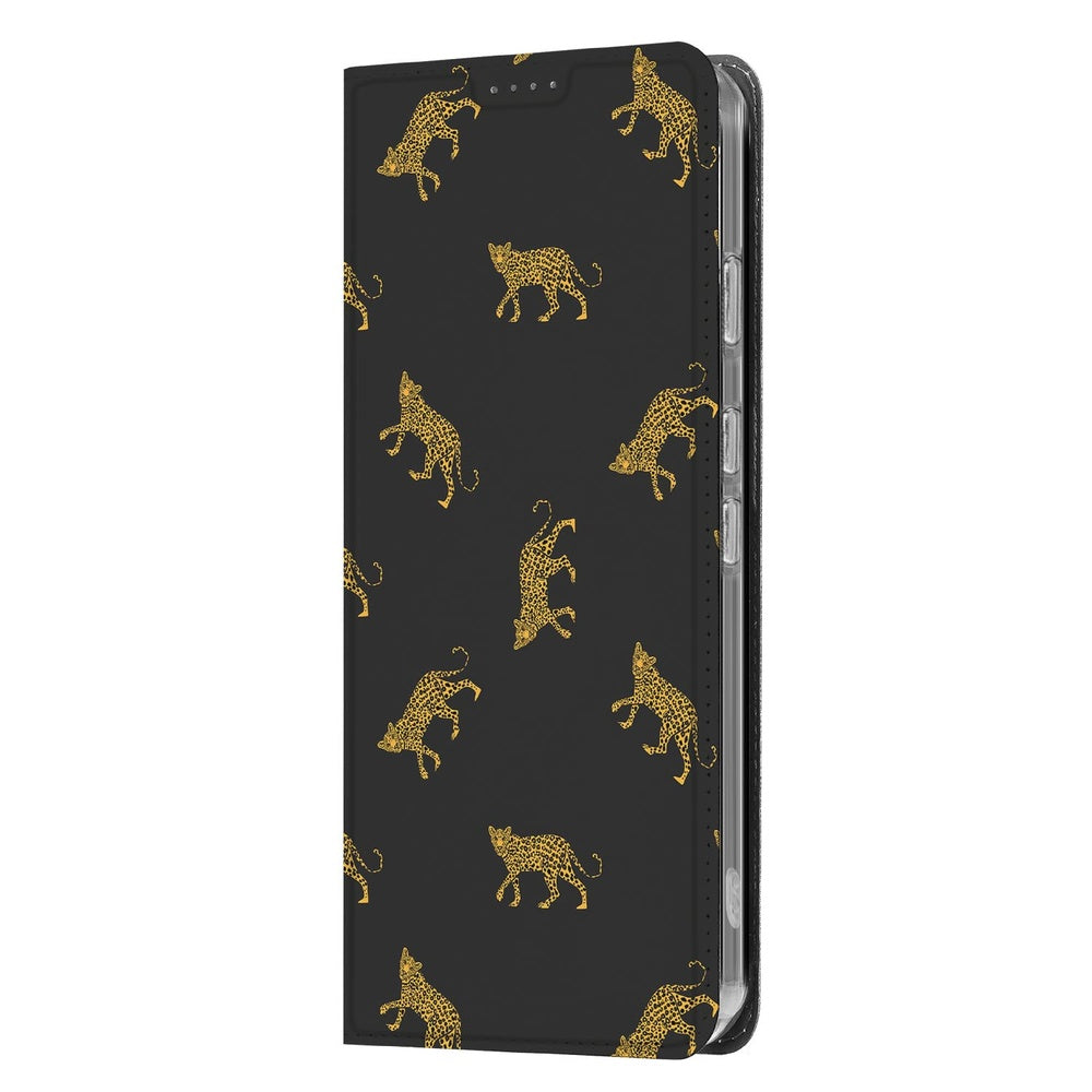 Google Pixel 9a Book Wallet Case Leopards gouden luipaarden zwart ontwerp zijkant