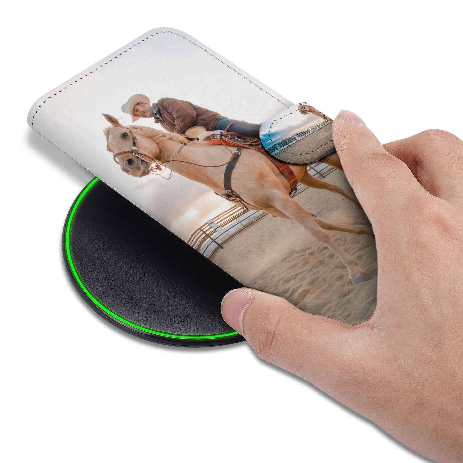 Google Pixel 10 Pro XL Bookcase Hoesje met Eigen Foto Ontwerpen met foto van persoon op paard hand op hoesje