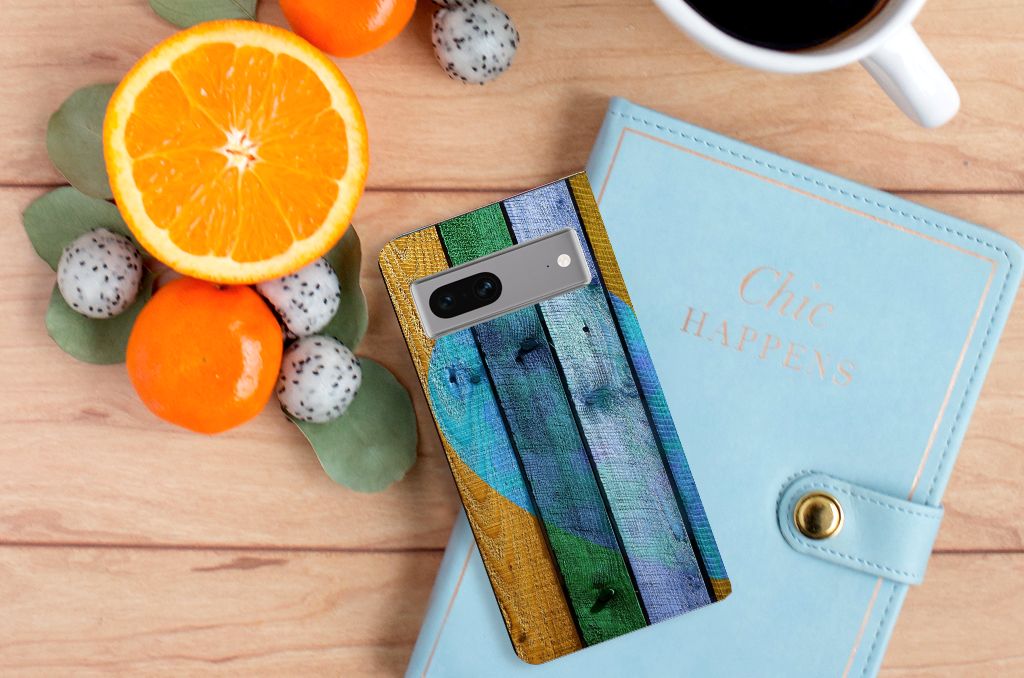 Google Pixel 7 Book Wallet Case Wood Heart kleurig design bovenaanzicht