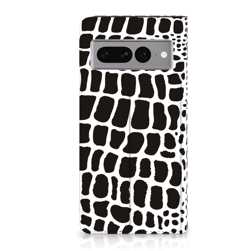 Google Pixel 7 Pro Hoesje maken Slangenprint met zwart-wit design voor optimale bescherming en uitstraling.