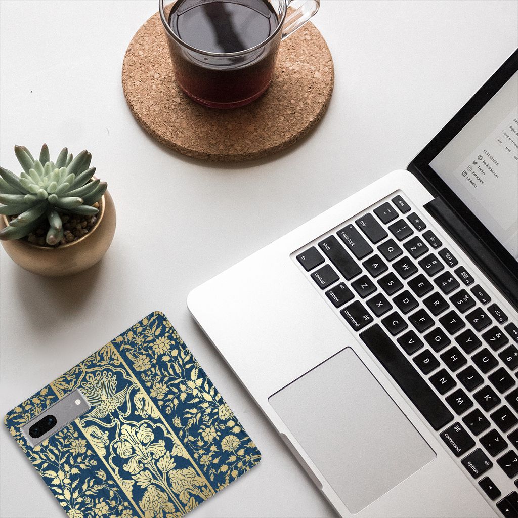 Google Pixel 7 Smart Cover Beige Flowers design bloemen donkerblauw