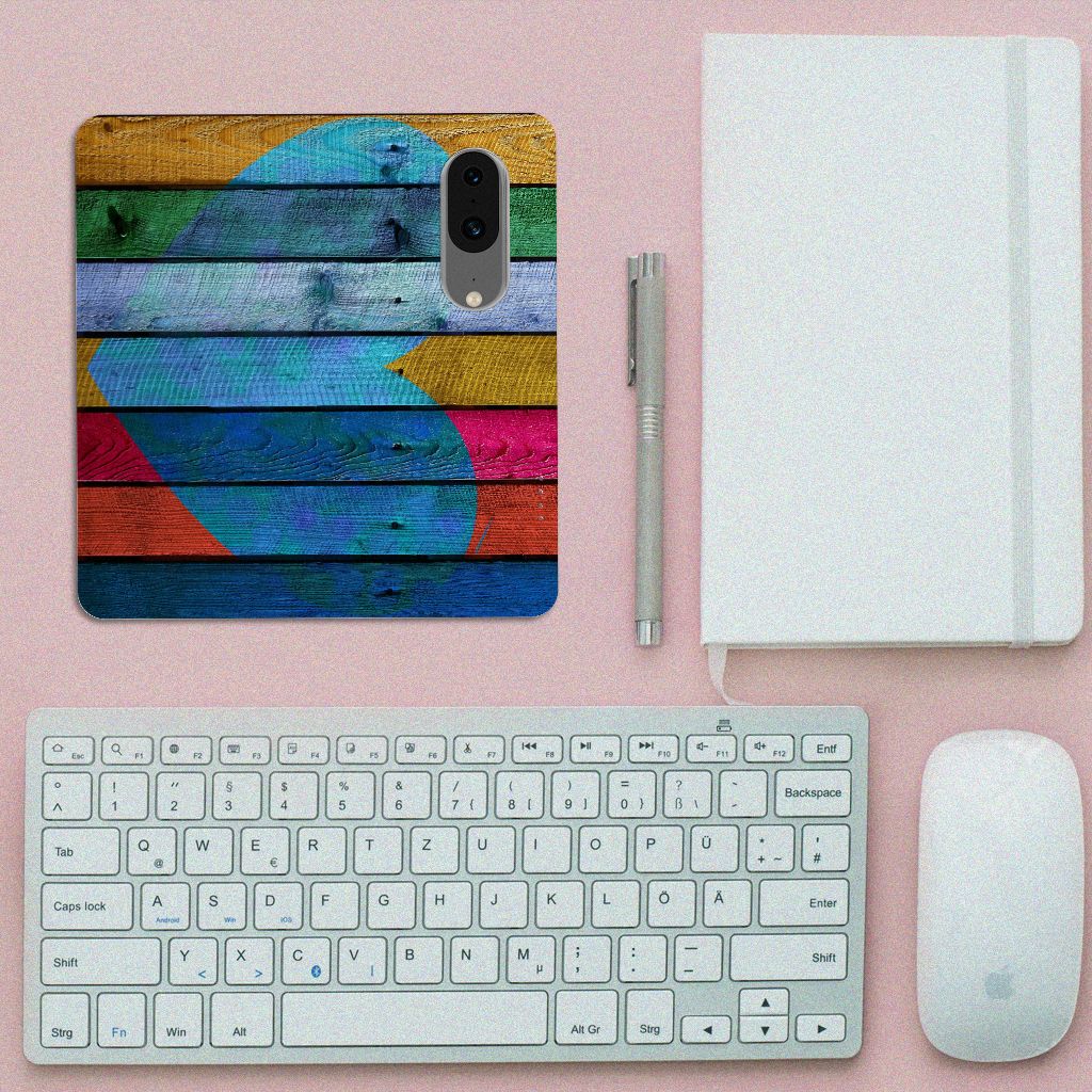 Google Pixel 8 Book Wallet Case Wood Heart desk bovenaanzicht kleurrijk