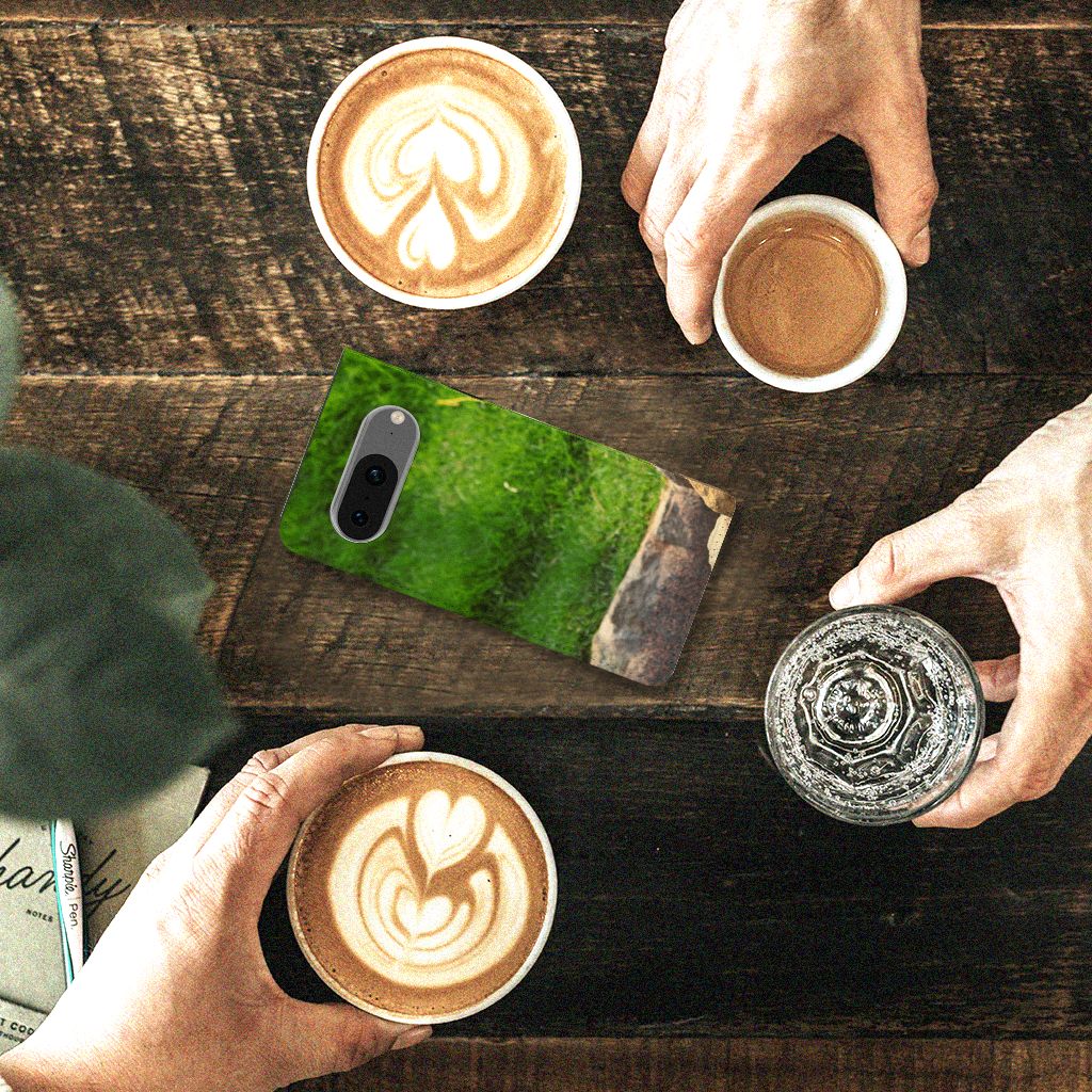 Google Pixel 8 Hoesje maken Panda design groen aanzicht