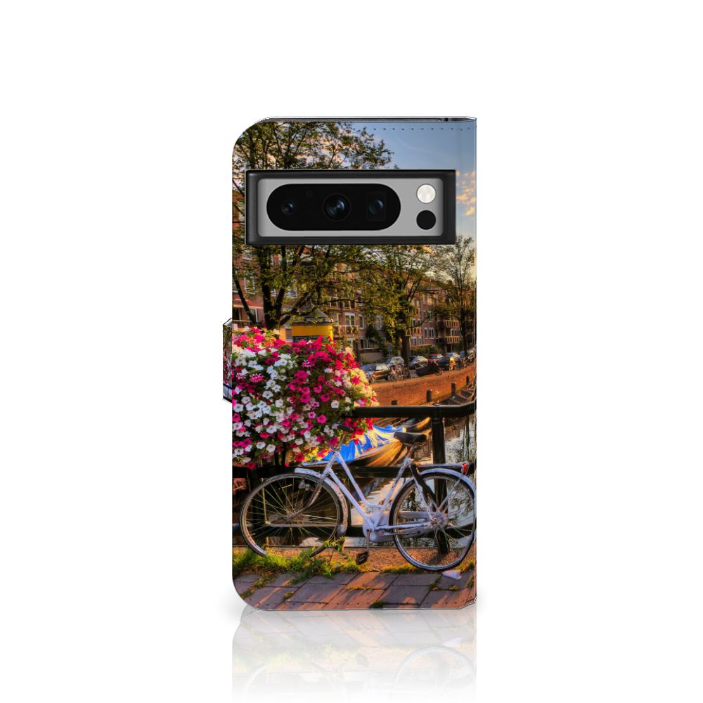 Google Pixel 8 Pro Flip Cover Amsterdamse Grachten fiets bloemen grachtzijde