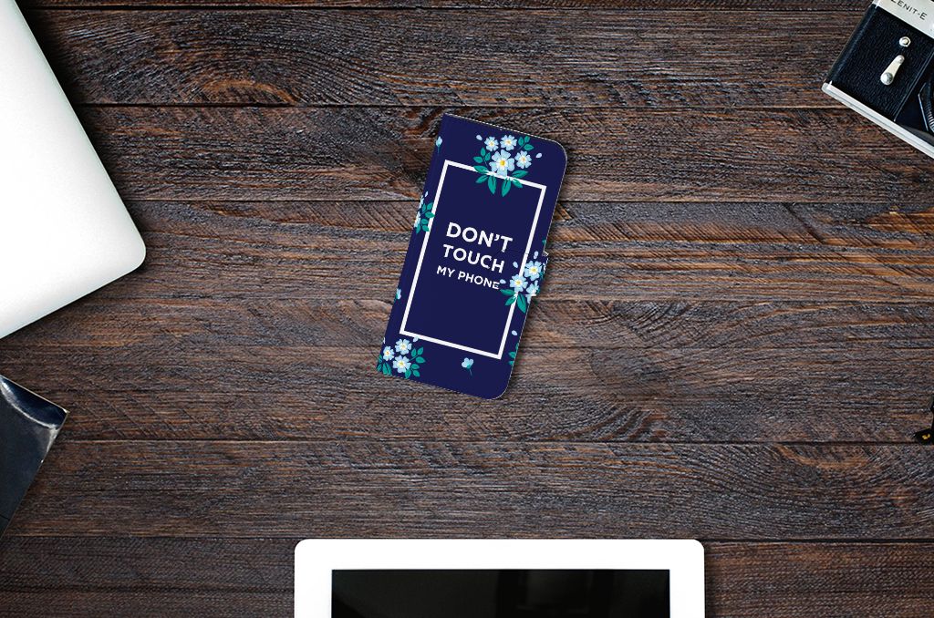 Google Pixel 8 Pro Portemonnee Hoesje Flowers Blue DTMP bovenaanzicht