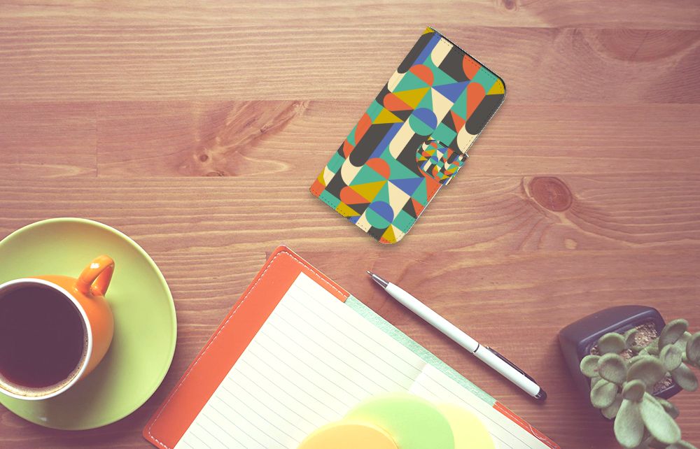 Google Pixel 8 Telefoon Hoesje Funky Retro design naam bovenaanzicht