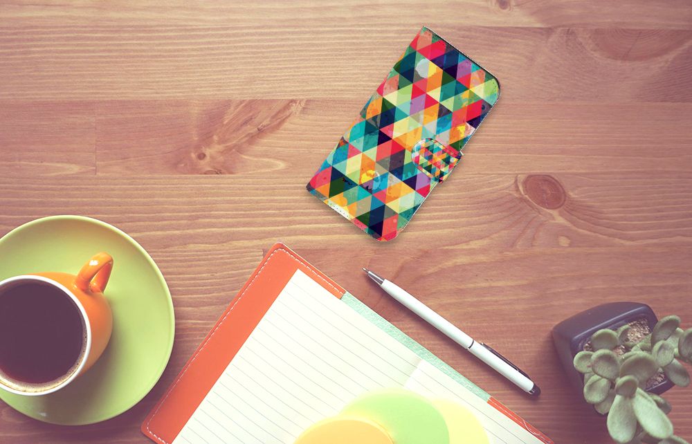 Google Pixel 8 Telefoon Hoesje Geruit met kleurrijk geometrisch design, perfect als cadeau voor gebruiksgemak en bescherming.
