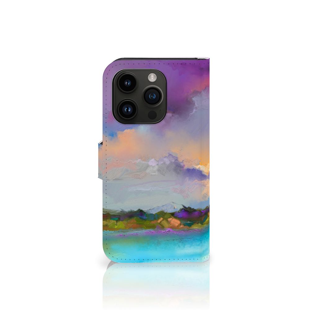 Hoesje iPhone 15 Pro Boat met artistiek design in paars, blauw en groen, perfect voor kunstliefhebbers.