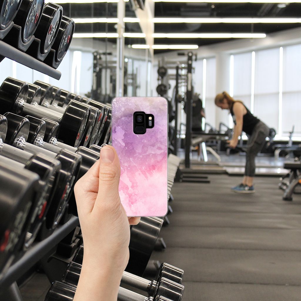 Samsung Galaxy S9 Hoesje maken Pink Purple Paint hand in sportschool