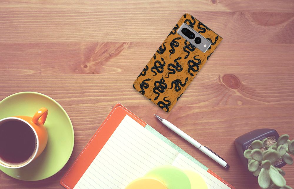 Hoesje maken voor Google Pixel 7 Pro Snakes snakes hoesje bovenaanzicht