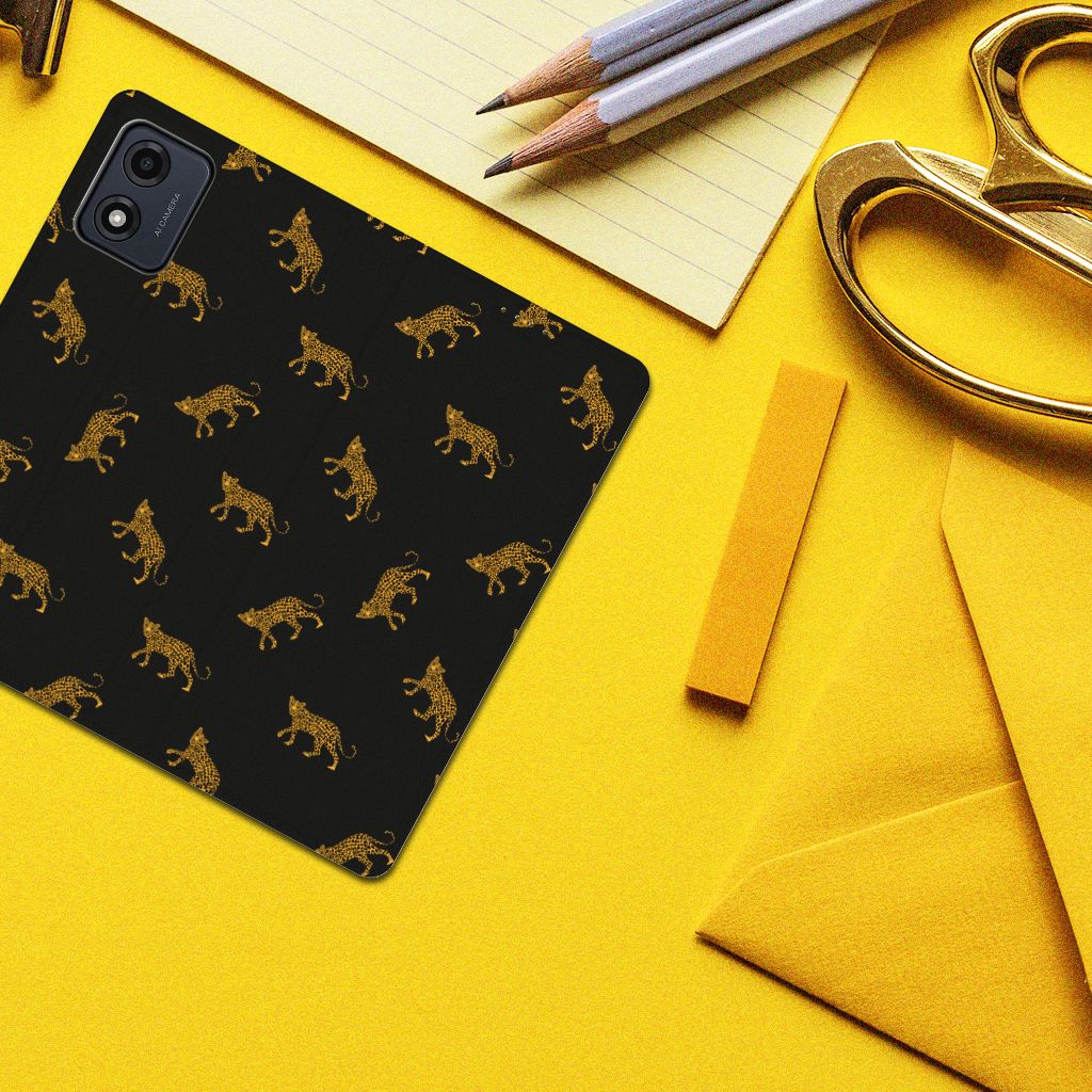 Hoesje maken voor Motorola Moto E13 4G Leopards luipaard print bovenaanzicht