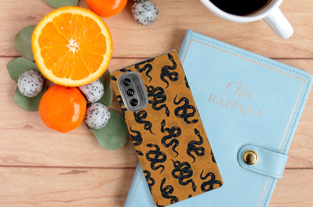 Motorola Moto G62 5G Hoesje maken voor Motorola Moto G62 5G Snakes design achterkant