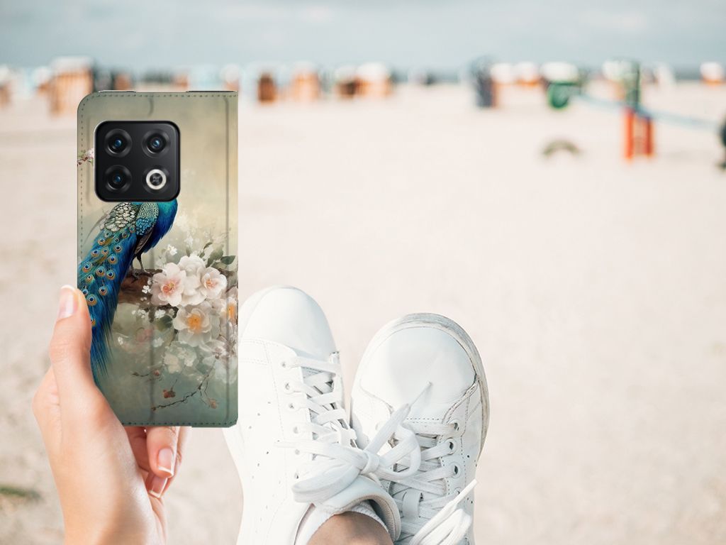 OnePlus 10 Pro hoesje maken voor OnePlus 10 Pro Vintage Pauwen hand met sneakers strand
