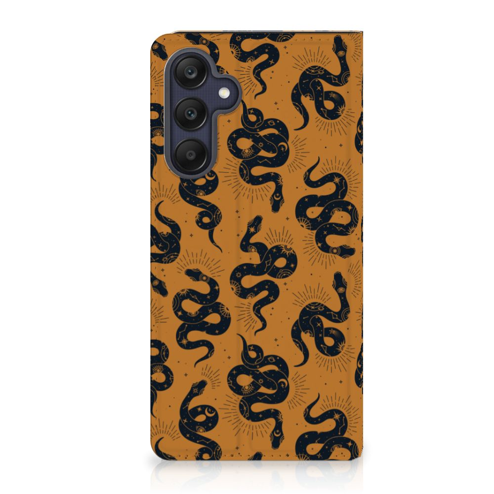Hoesje maken voor Samsung Galaxy A25 Snakes met een uniek slangen ontwerp voor uitstraling en bescherming.