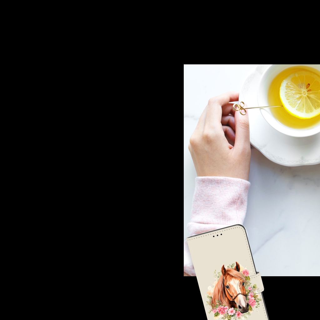 Hoesje maken voor iPhone 14 Plus Watercolor Paars naast een gezellige kop thee met citroen 🍋