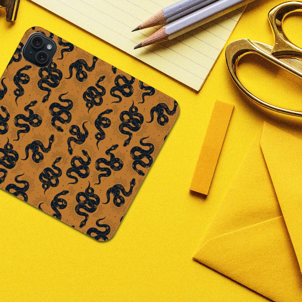 Hoesje maken voor iPhone 15 Plus Snakes met een uniek slangen ontwerp, perfect voor jouw stijl! 🐍