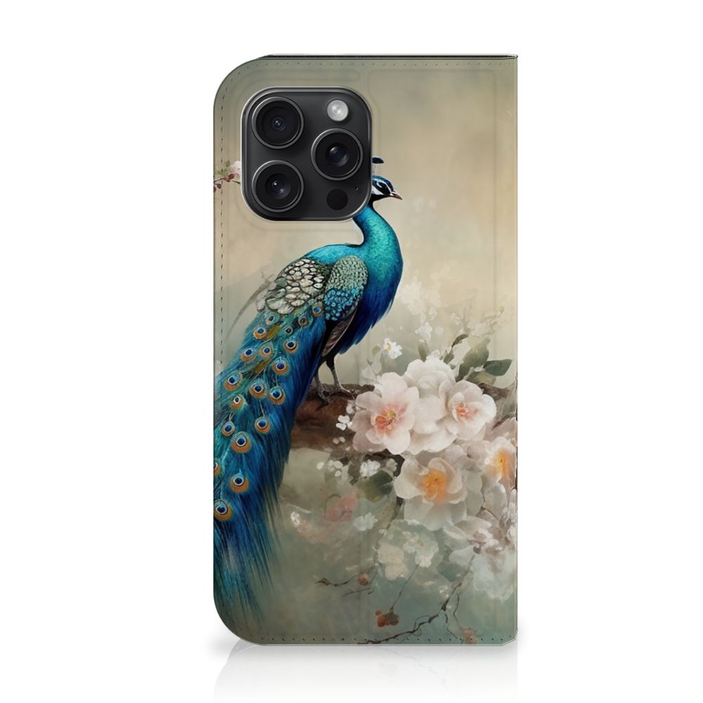 Hoesje maken voor iPhone 15 Pro Max Vintage Pauwen met kleurrijke pauw en bloemen