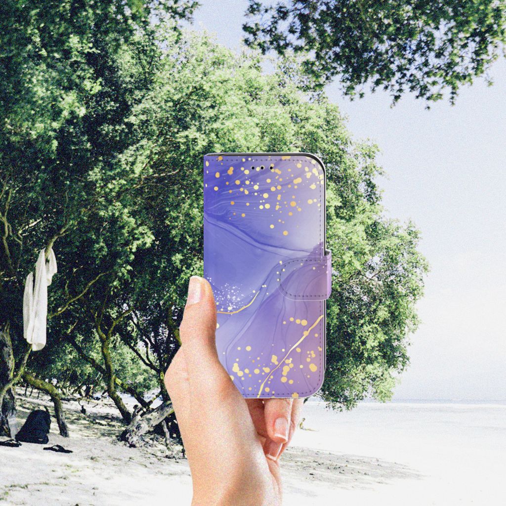 Hoesje voor Apple iPhone 11 Pro Watercolor Paars met een prachtig paars design met gouden accents in de natuur.