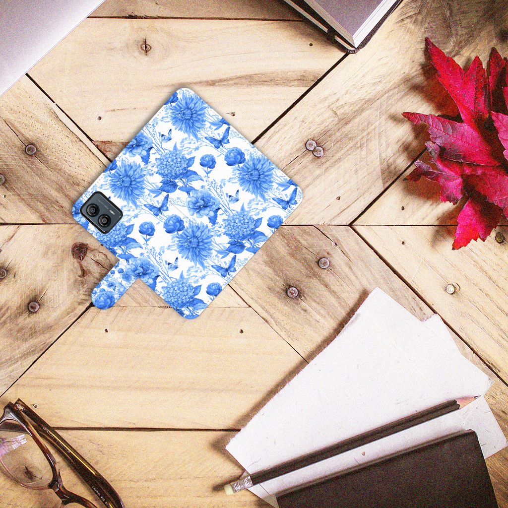 Motorola Moto G53 hoesje bloemen blauw bovenaanzicht