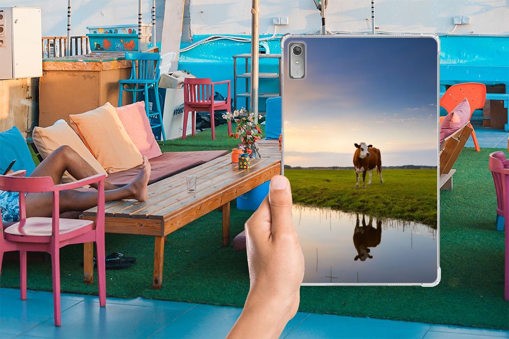 Lenovo Tab P11 Gen 2 Back Case Koe koe ondergang zon design hand